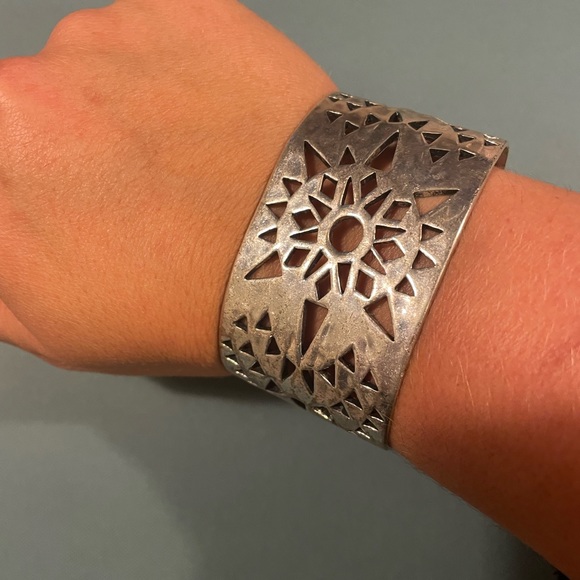 Lucky Brand Bangle - Picture 4 of 4